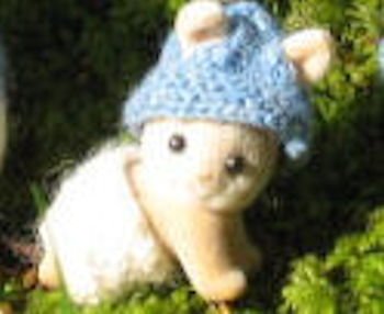 WoollyWoodlanders, home of imaginative knitting patterns for Sylvanian Families